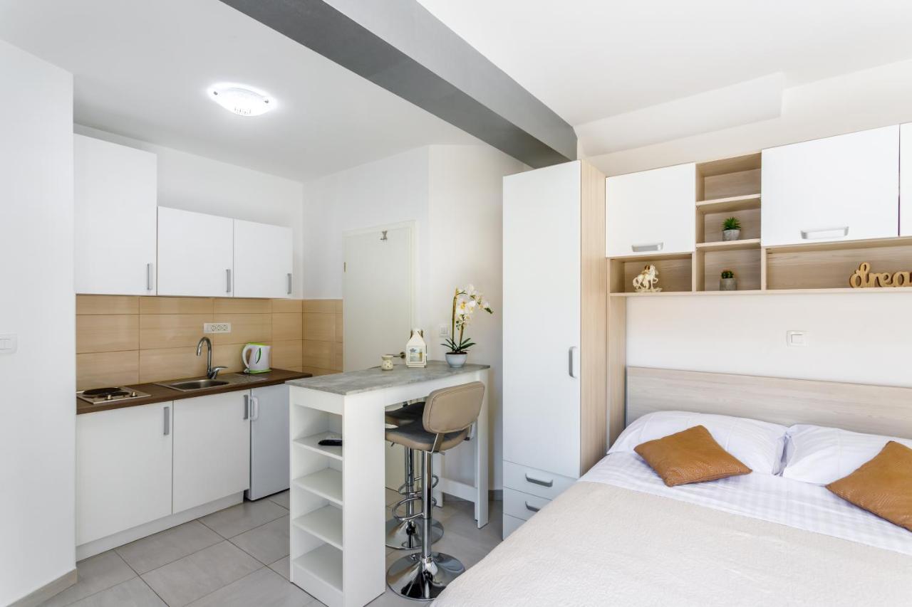 פודסטראנה Luxury Apartments Budimir מראה חיצוני תמונה
