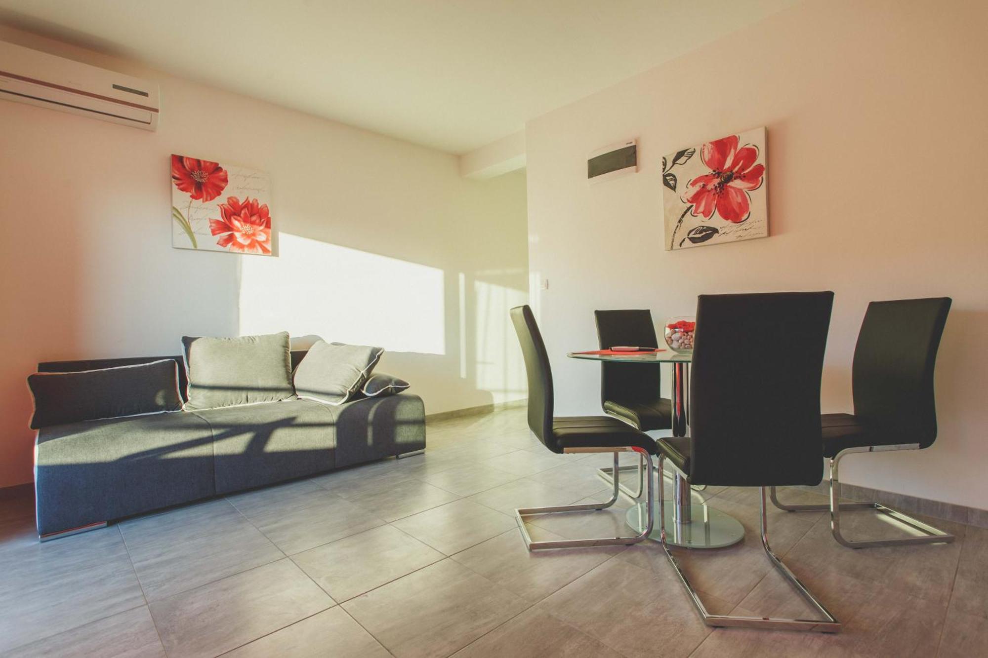 פודסטראנה Luxury Apartments Budimir מראה חיצוני תמונה